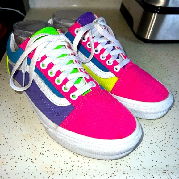 Vans Sneakers Shoes Women's 8 Bright Colorful Pink Green Yellow Blue Rainbow - Picture 1 of 11